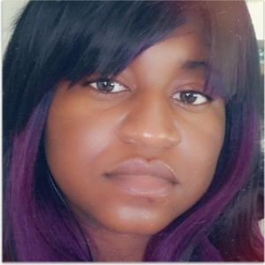 Meet your Posher, Simone